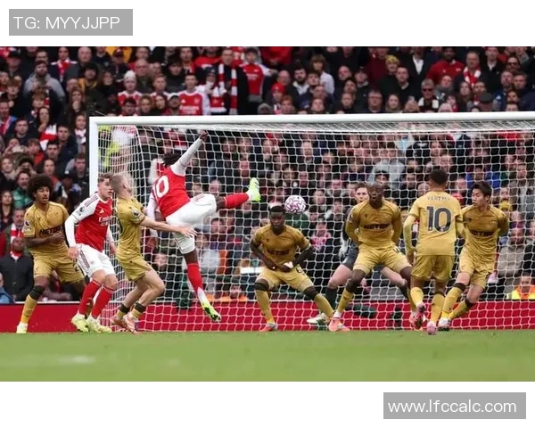 枪炮齐鸣!阿森纳瞄准铃木彩艳,卡迪夫城门神能否迎来北伦敦的春天?